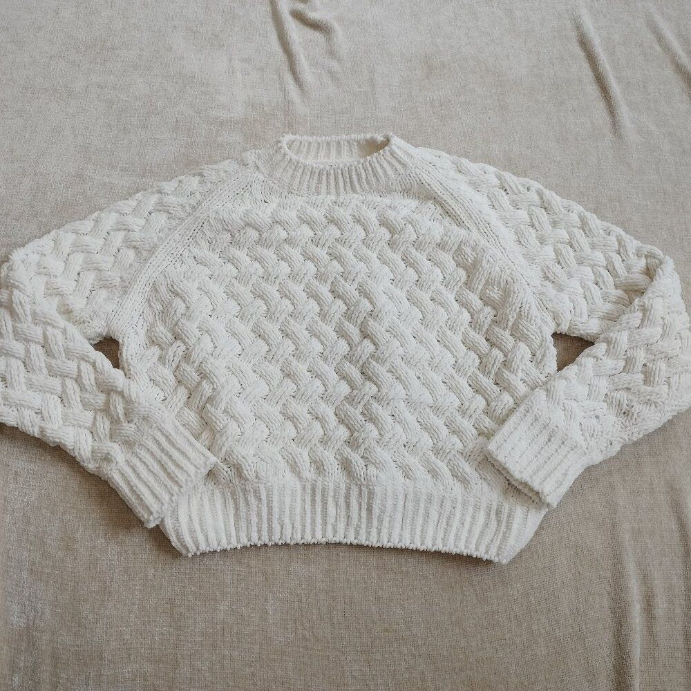 Kendall + Kylie White Chunky Knit Sweater Size Small
